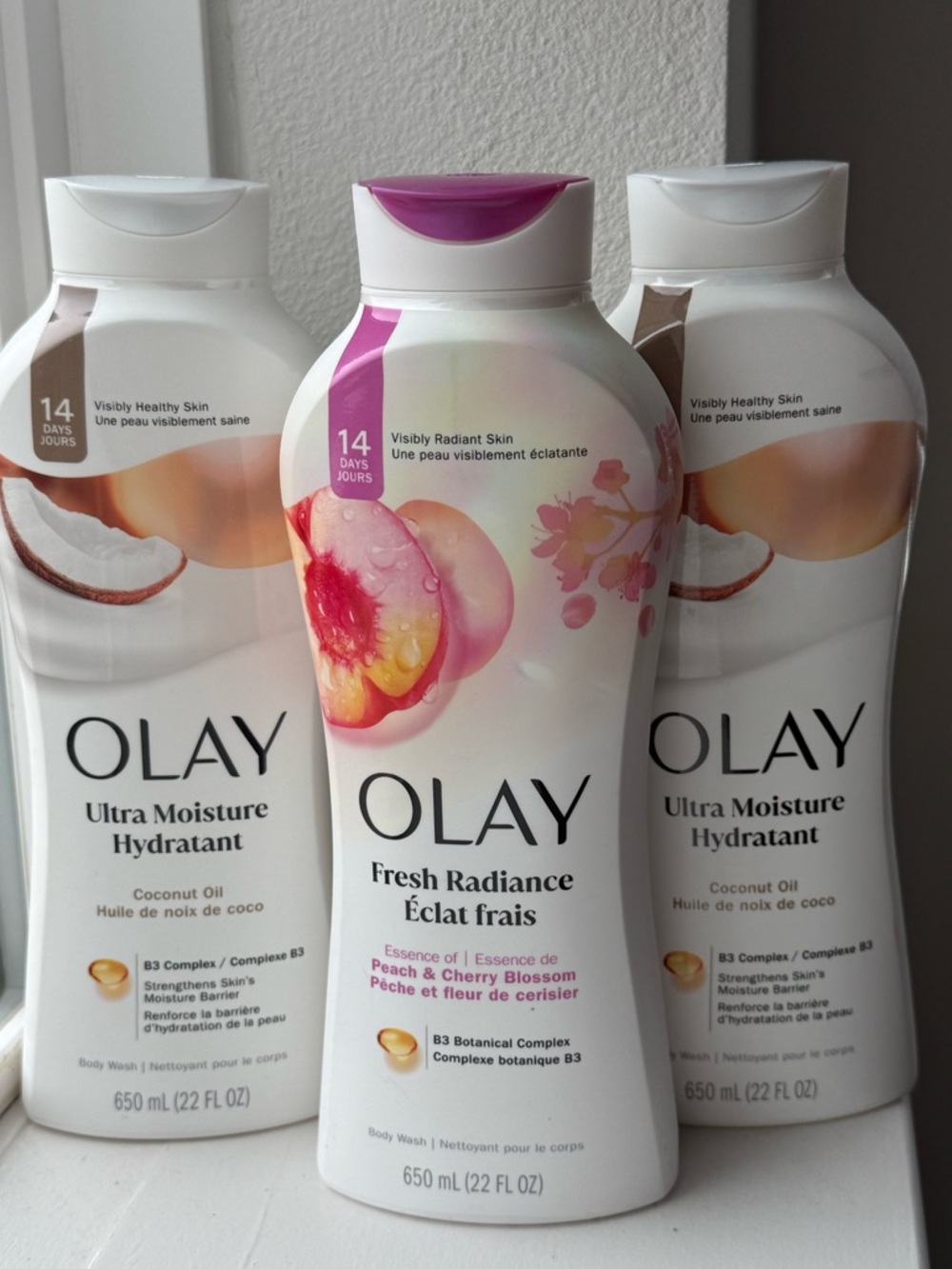 Olay Fresh Radiance & Ultra Moisture Body Wash Set - White + Pink Accents
